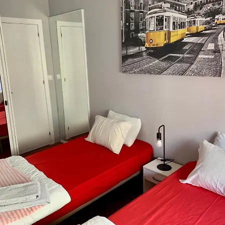 Lovely 2-Bed Apartment In Lisbon Center *