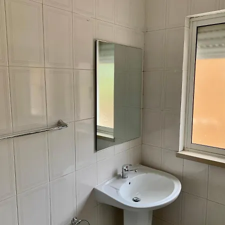 Apartment Lovely 2-Bed Apartment In Lisbon Center