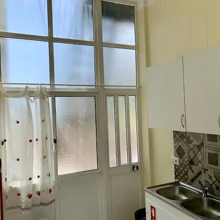 Lovely 2-Bed Apartment In Lisbon Center Lisbon